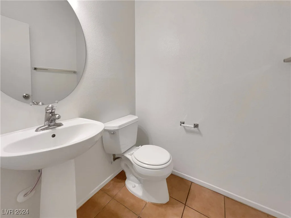 6624 Hathersage, Las Vegas, NV 89139