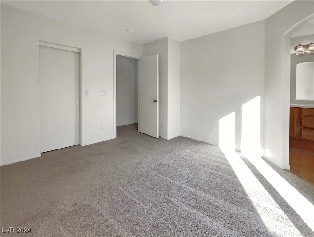 6624 Hathersage, Las Vegas, NV 89139