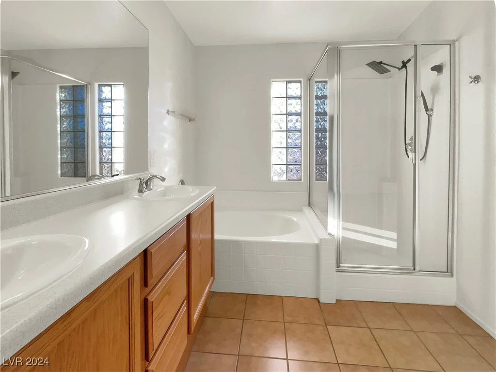 6624 Hathersage, Las Vegas, NV 89139