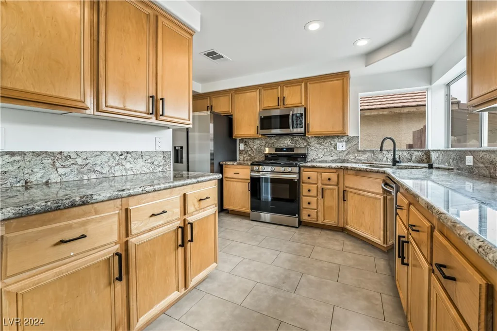 5301 Clouds Rest, Las Vegas, NV 89108