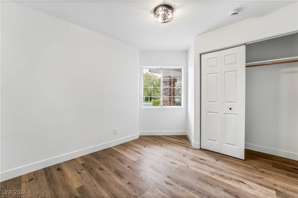 5301 Clouds Rest, Las Vegas, NV 89108