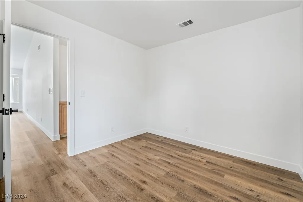 5301 Clouds Rest, Las Vegas, NV 89108
