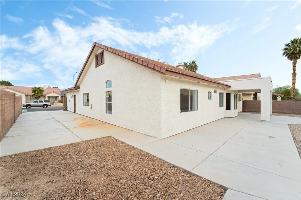 5301 Clouds Rest, Las Vegas, NV 89108