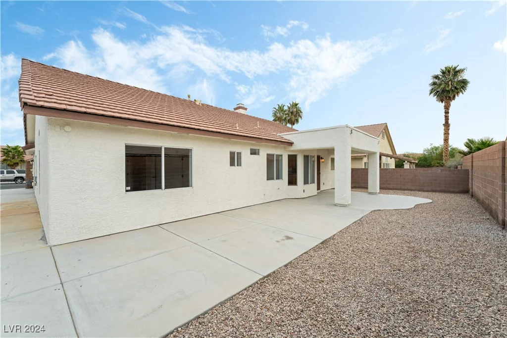 5301 Clouds Rest, Las Vegas, NV 89108