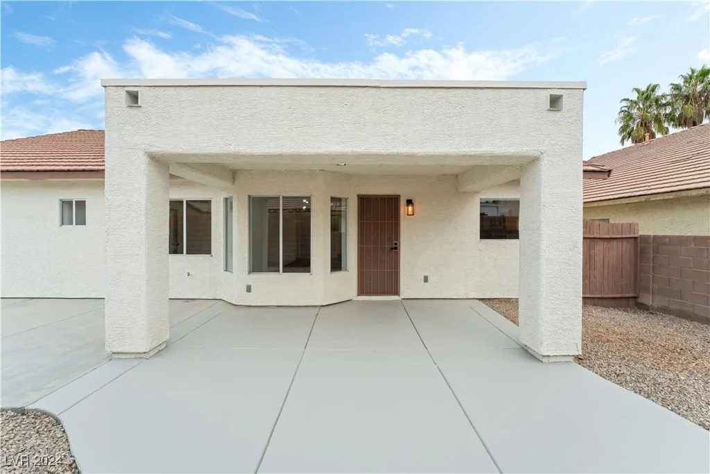 5301 Clouds Rest, Las Vegas, NV 89108