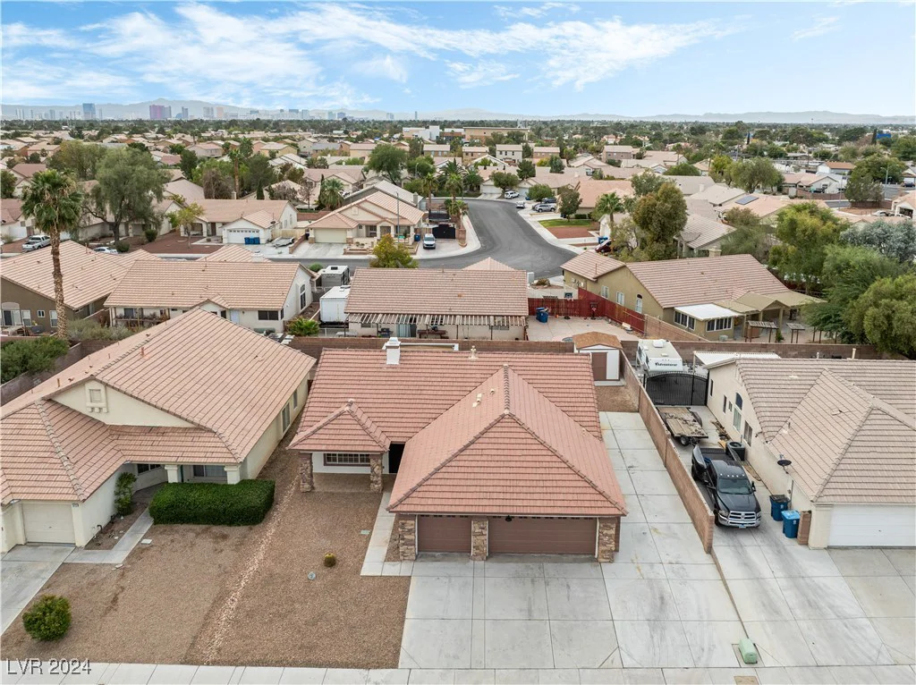 5301 Clouds Rest, Las Vegas, NV 89108