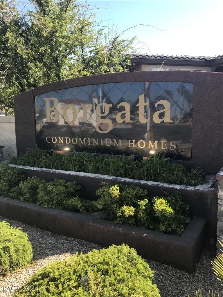 4400 Jones, Las Vegas, NV 89103