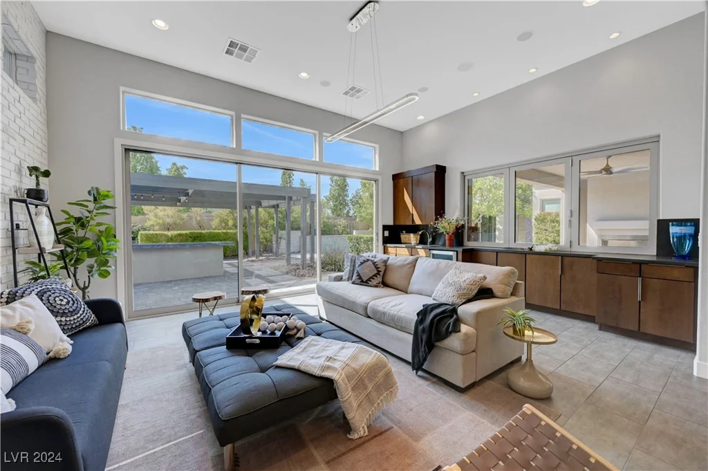 7859 Wigwam, Las Vegas, NV 89113