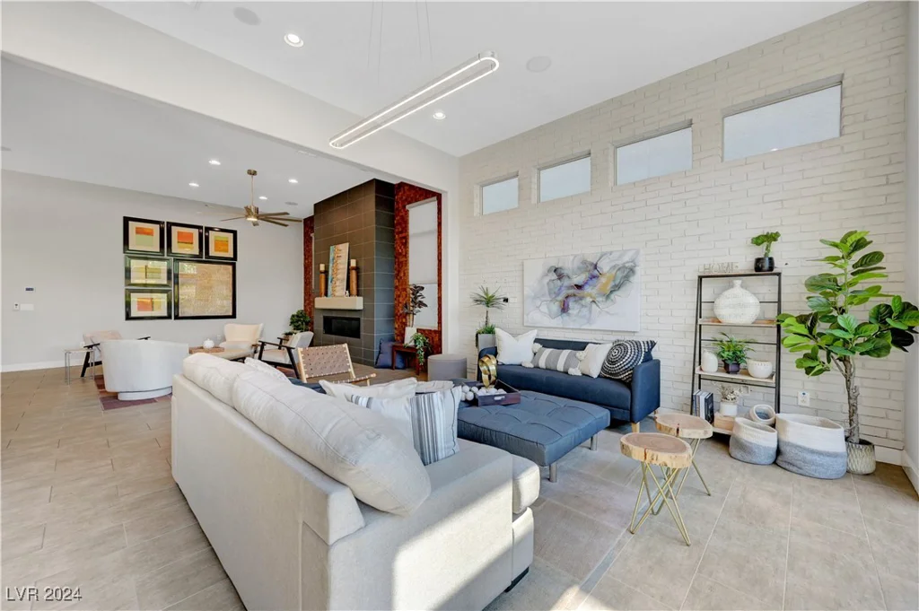 7859 Wigwam, Las Vegas, NV 89113
