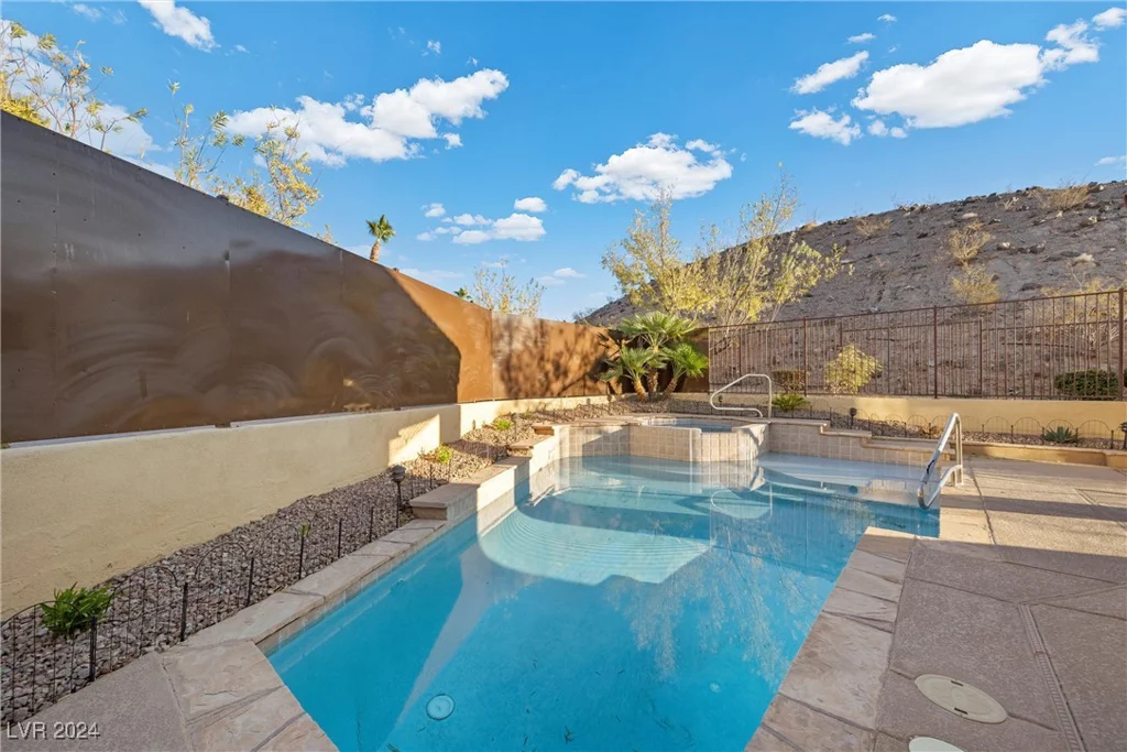 1159 Calcione, Henderson, NV 89011
