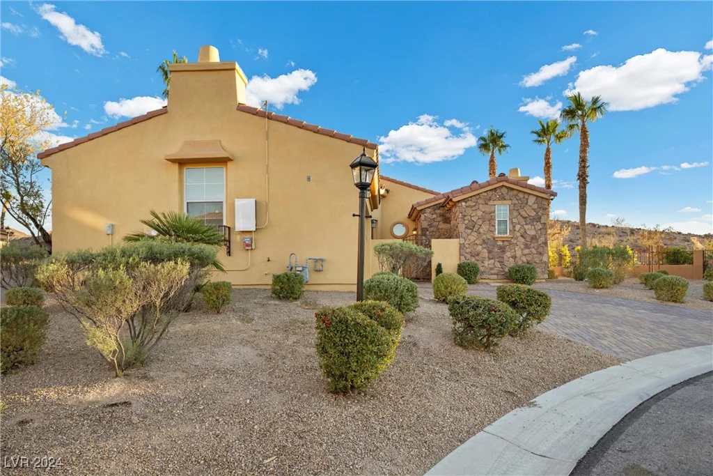 1159 Calcione, Henderson, NV 89011