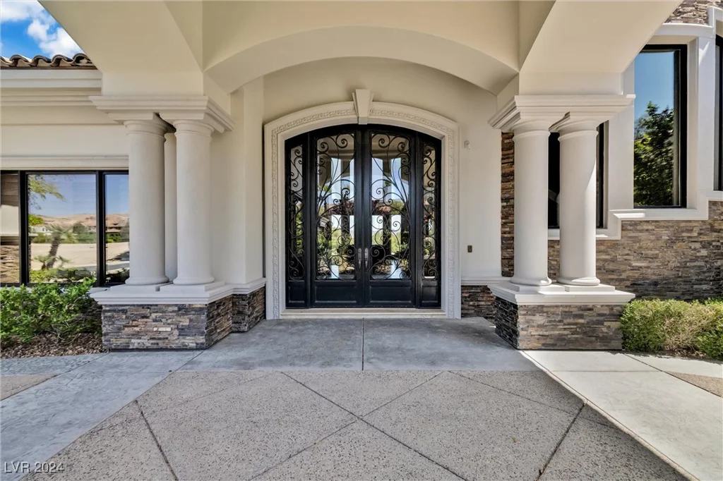 22 Augusta Canyon, Las Vegas, NV 89141
