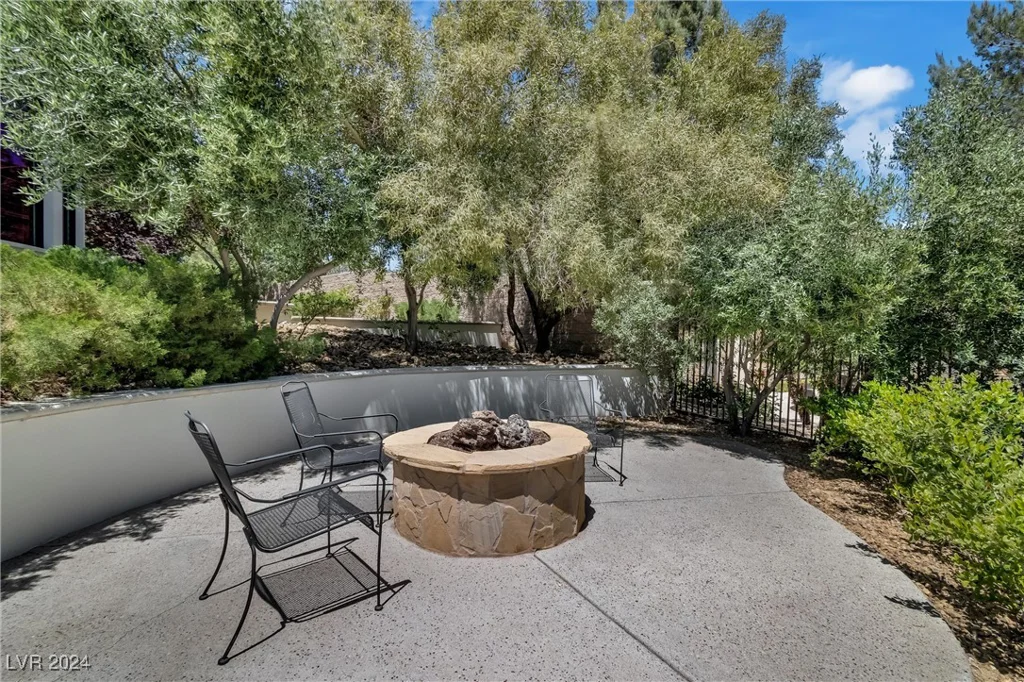 22 Augusta Canyon, Las Vegas, NV 89141