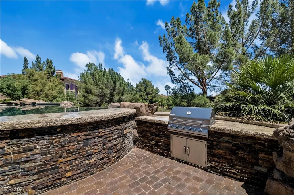 22 Augusta Canyon, Las Vegas, NV 89141