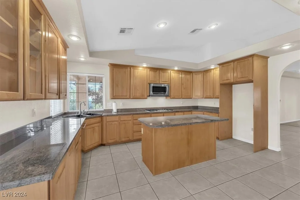 4045 Ford, Las Vegas, NV 89139