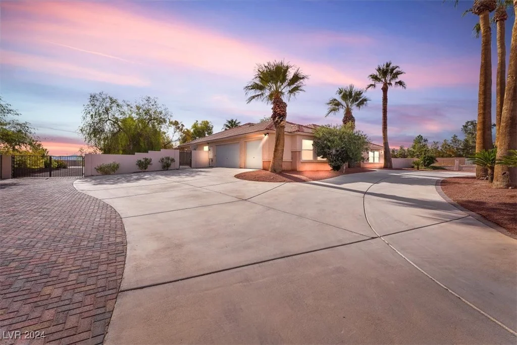 4045 Ford, Las Vegas, NV 89139
