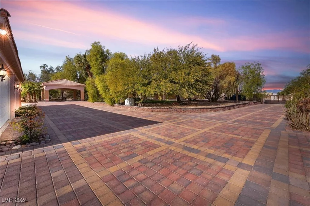 4045 Ford, Las Vegas, NV 89139