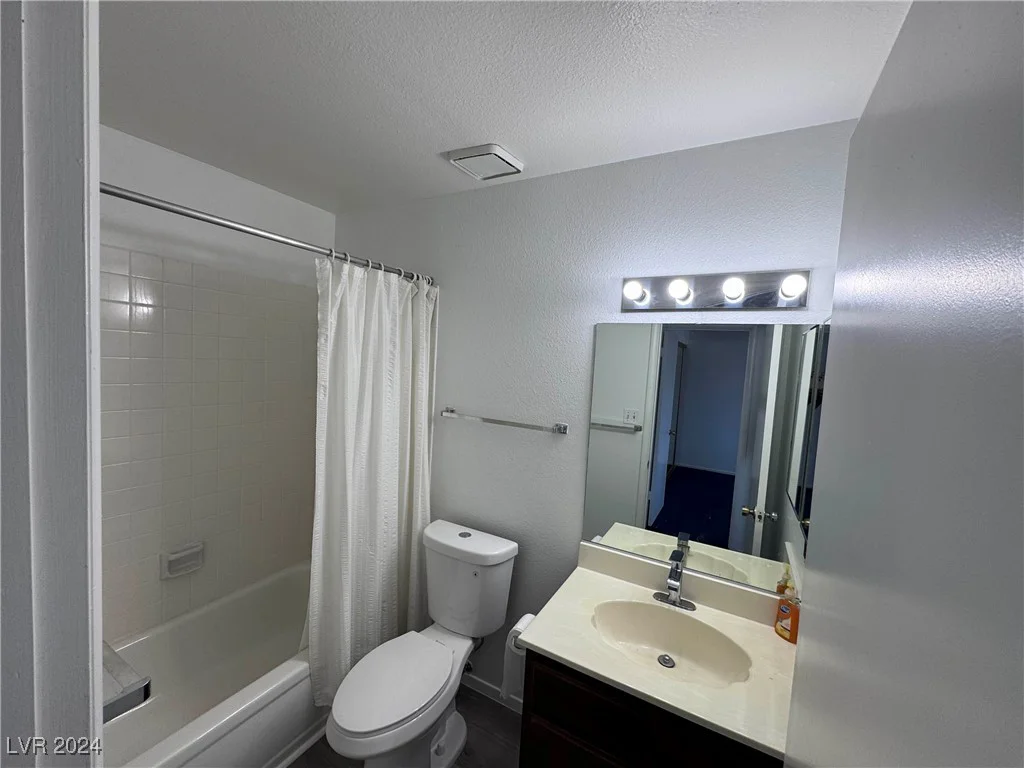 8817 Borla, Las Vegas, NV 89117