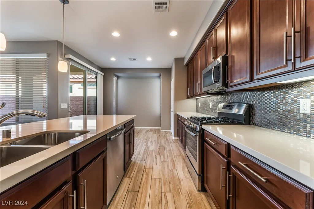 5709 Pleasant Palms, North Las Vegas, NV 89081