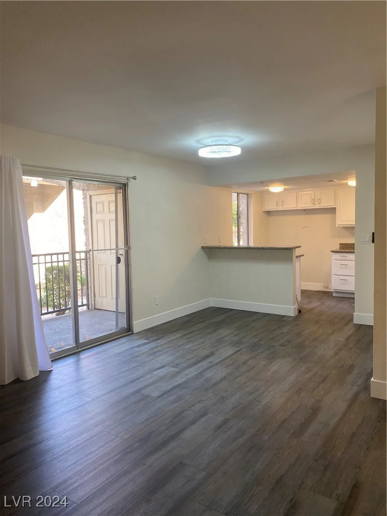 5317 Indian River, Las Vegas, NV 89103