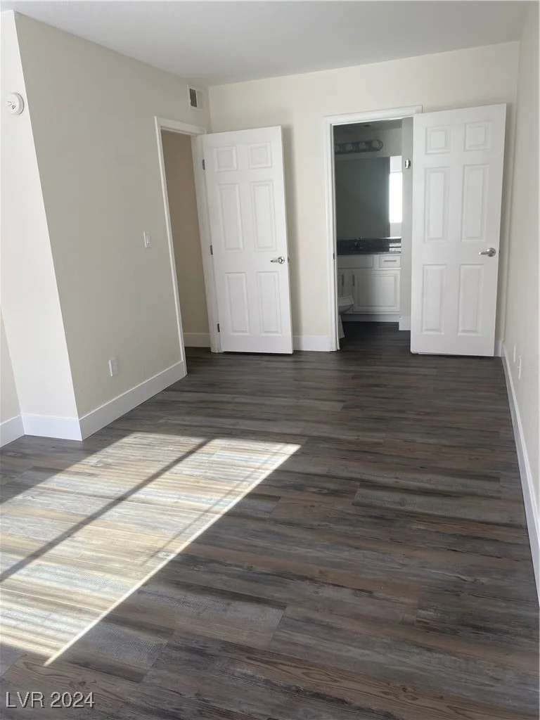 5317 Indian River, Las Vegas, NV 89103