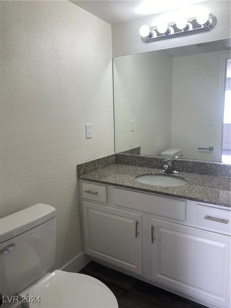 5317 Indian River, Las Vegas, NV 89103