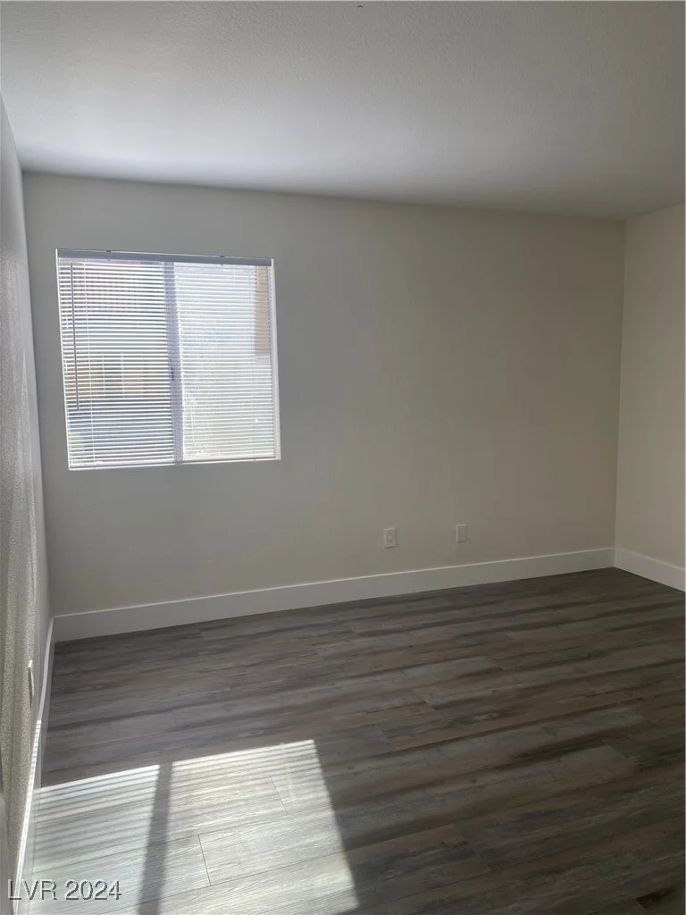 5317 Indian River, Las Vegas, NV 89103