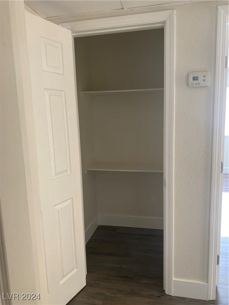 5317 Indian River, Las Vegas, NV 89103