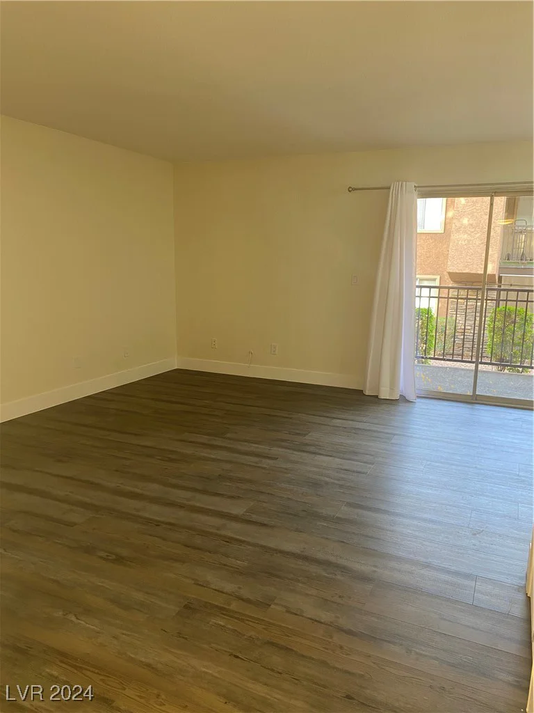 5317 Indian River, Las Vegas, NV 89103
