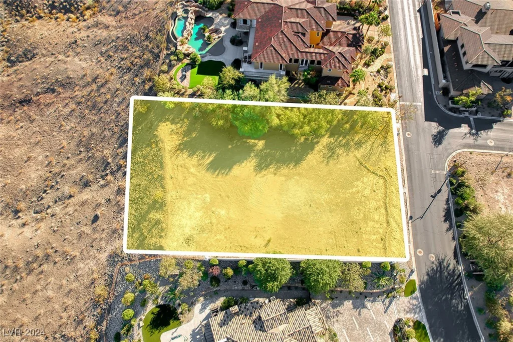 14 Pyrenees, Henderson, NV 89011