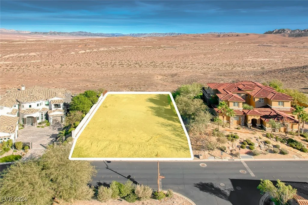 14 Pyrenees, Henderson, NV 89011