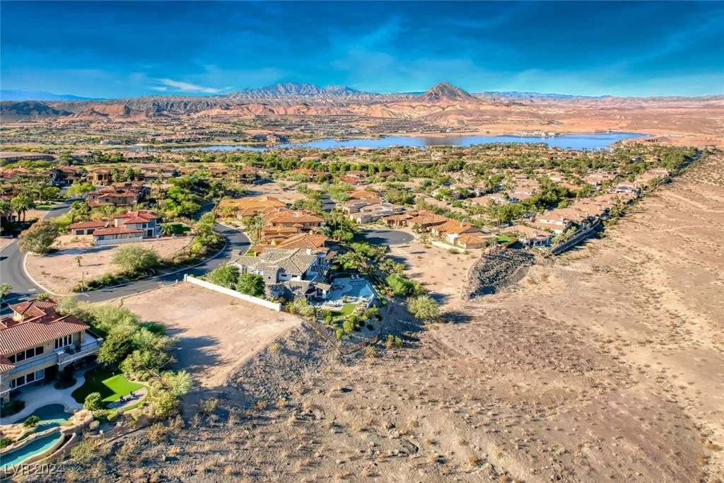 14 Pyrenees, Henderson, NV 89011