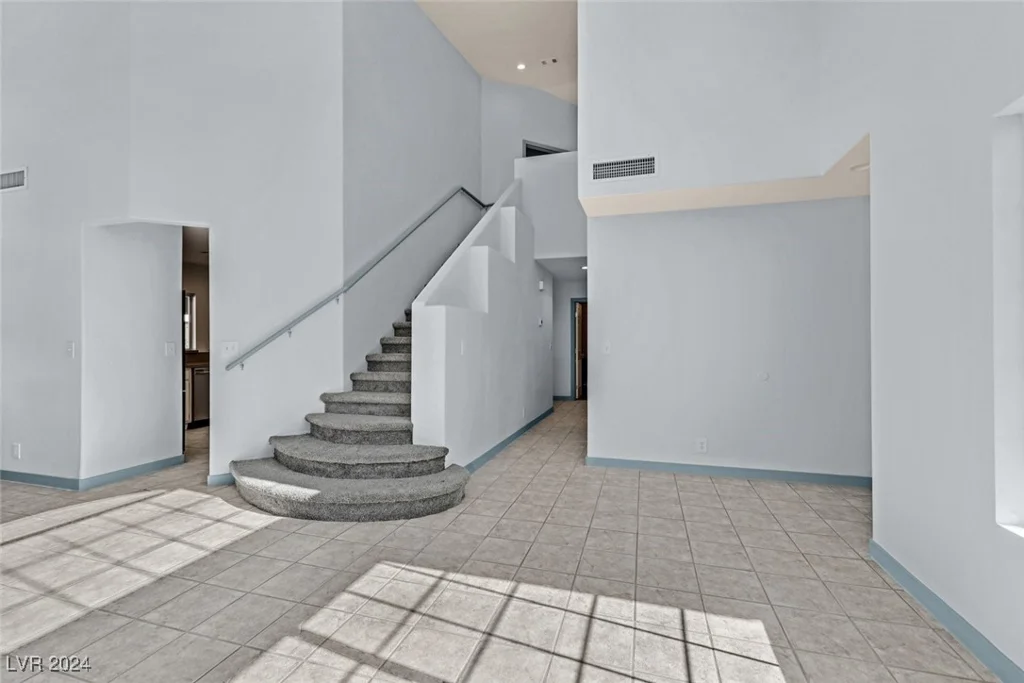 180 Horizon View, Henderson, NV 89015