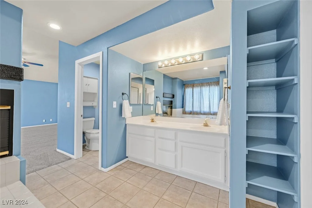 180 Horizon View, Henderson, NV 89015