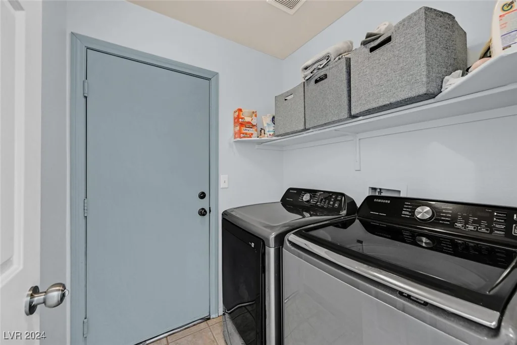 180 Horizon View, Henderson, NV 89015