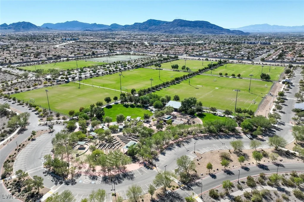 180 Horizon View, Henderson, NV 89015