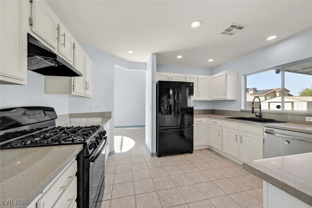 180 Horizon View, Henderson, NV 89015