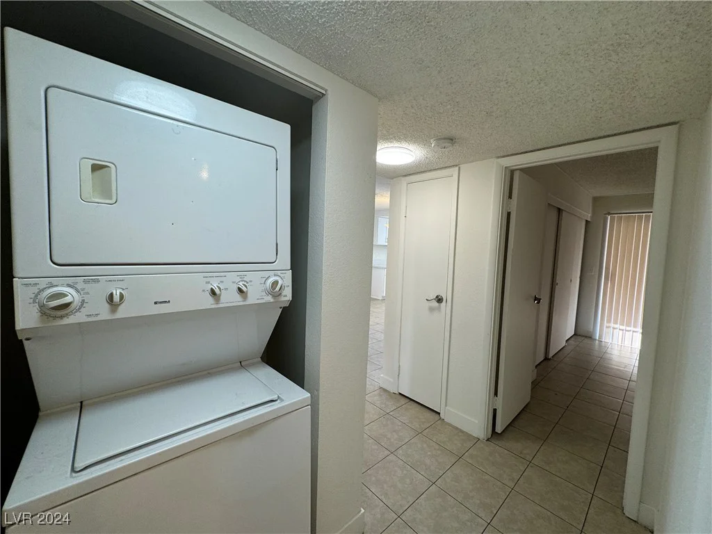 4464 Desert Inn, Las Vegas, NV 89102