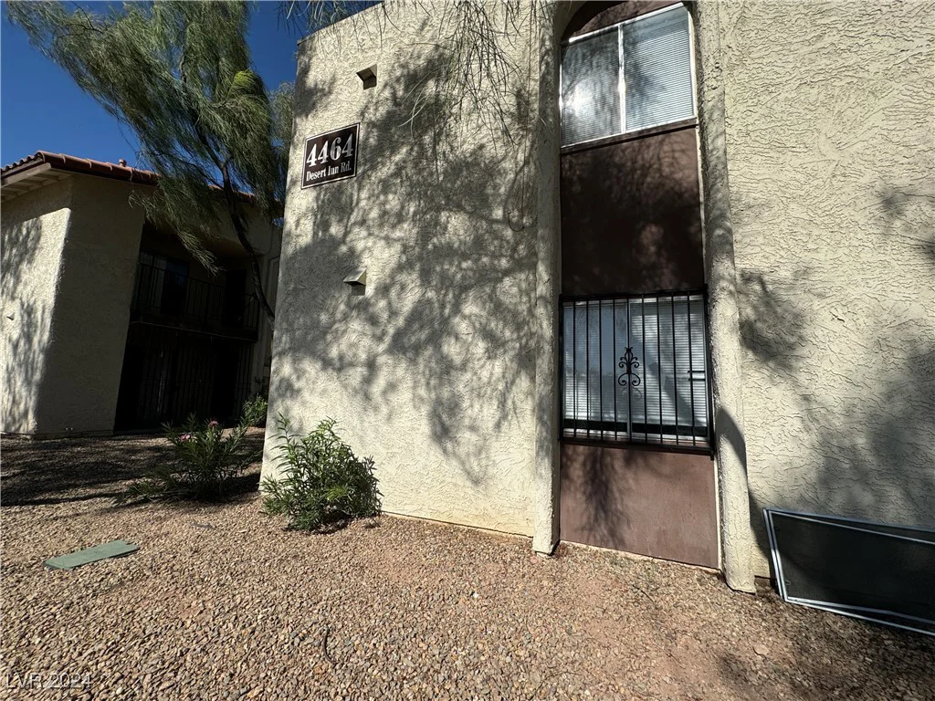 4464 Desert Inn, Las Vegas, NV 89102