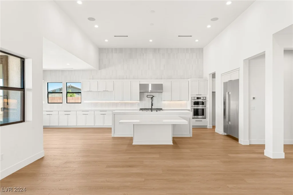 6380 Leeland, Las Vegas, NV 89149