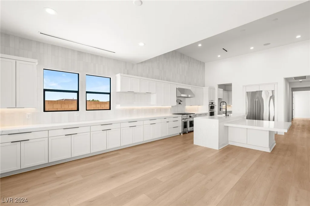6380 Leeland, Las Vegas, NV 89149