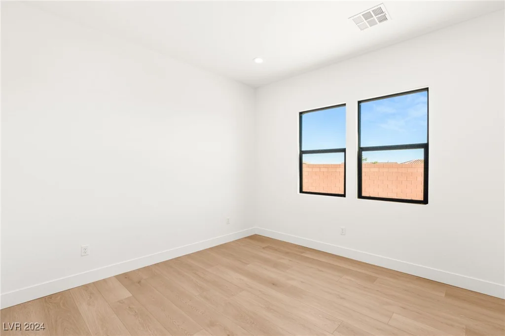 6380 Leeland, Las Vegas, NV 89149