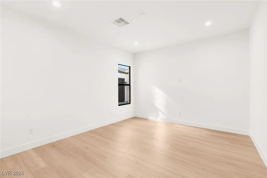 6380 Leeland, Las Vegas, NV 89149