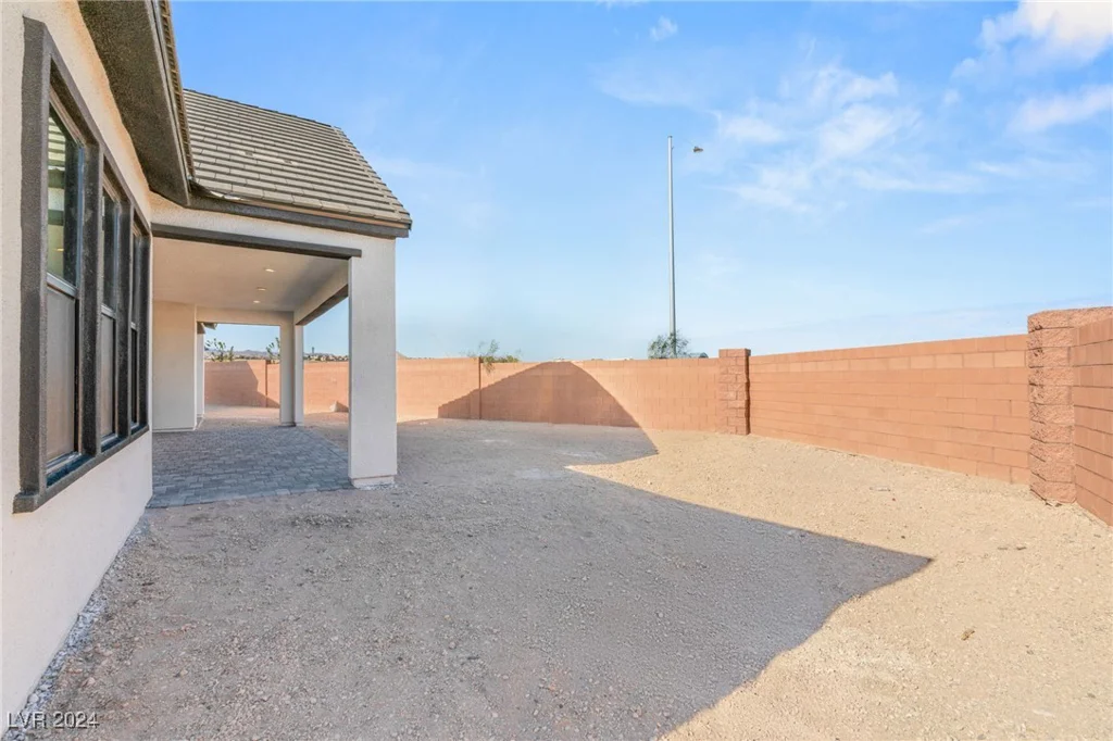 6380 Leeland, Las Vegas, NV 89149