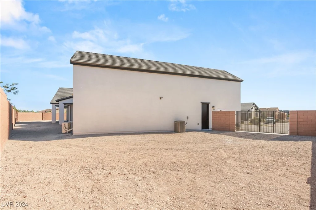 6380 Leeland, Las Vegas, NV 89149