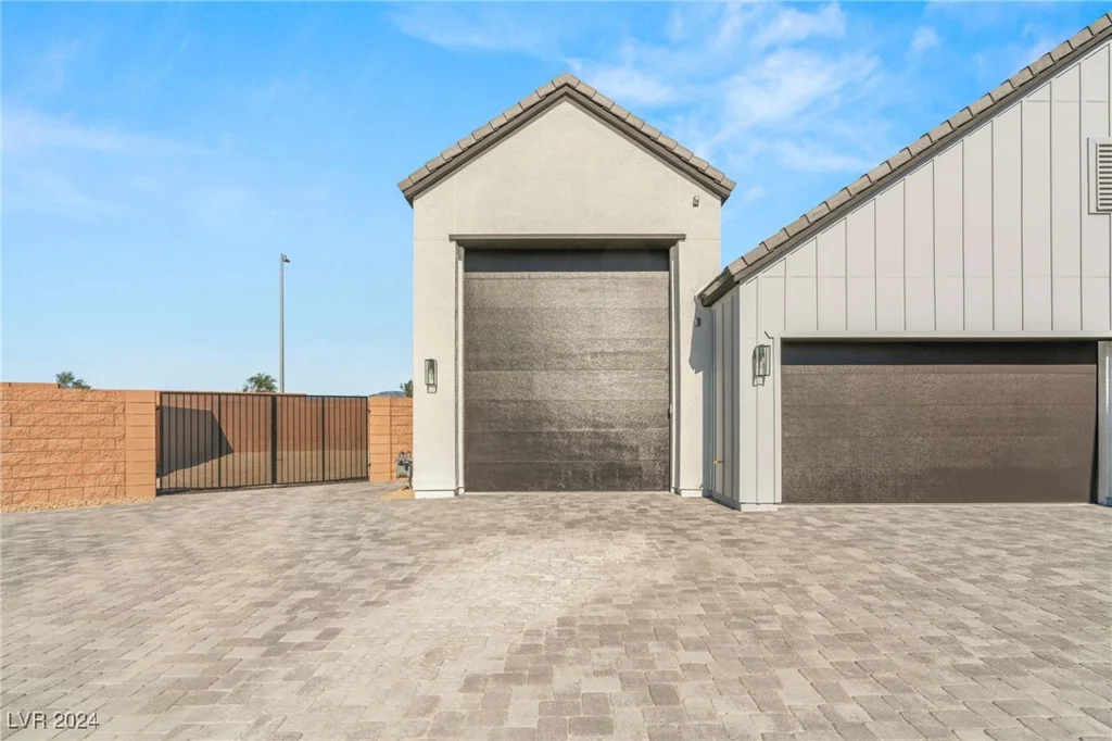 6380 Leeland, Las Vegas, NV 89149
