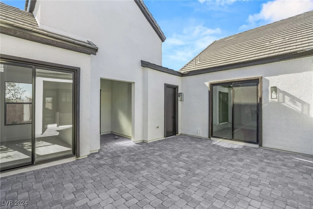 6380 Leeland, Las Vegas, NV 89149