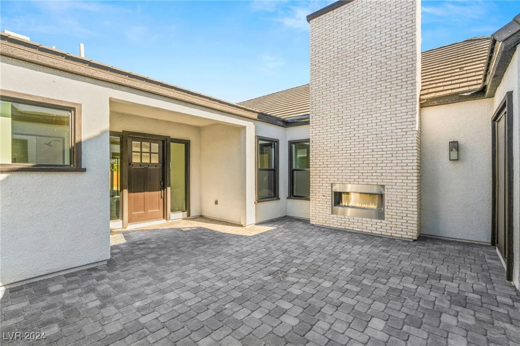 6380 Leeland, Las Vegas, NV 89149
