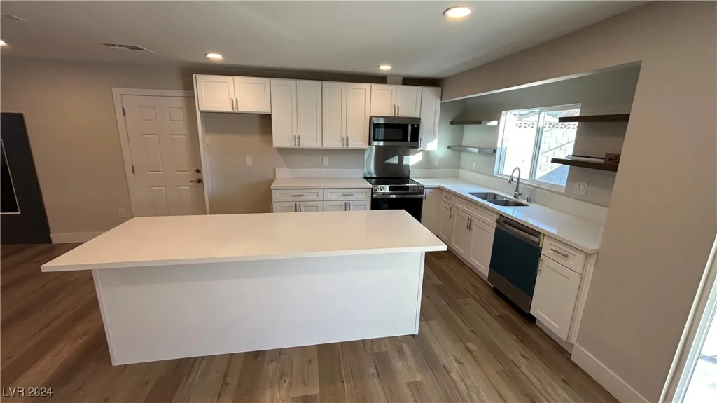 4959 Idaho, Las Vegas, NV 89104