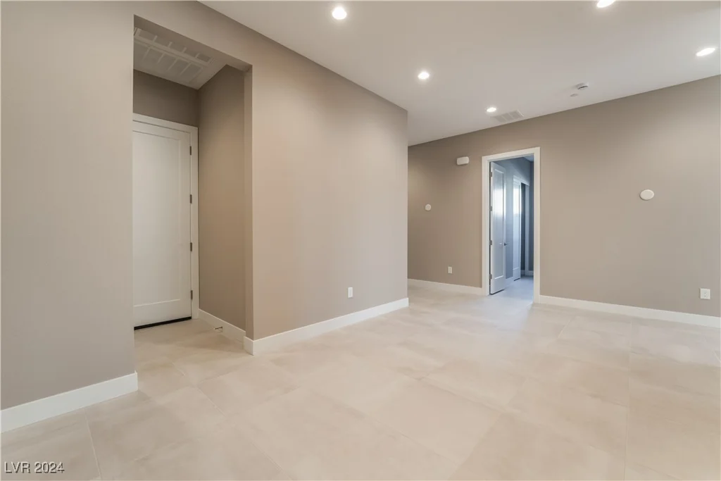 10232 Meandering Dell, Las Vegas, NV 89166